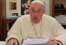 Papa Francisco: “Ningún gobierno puede exigir a su pueblo que sufra privaciones incompatibles con la dignidad humana”.