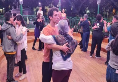 El tango llega al Natatorio Juan Domingo Perón con clases gratuitas