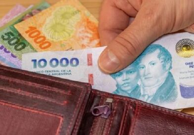 El gobierno de Javier Milei definió el salario mínimo hasta agosto de 2026: de cuánto es y cómo quedaron las prestaciones por desempleo