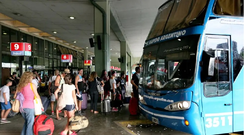 Micros de larga distancia: nuevo régimen obliga a registrar el equipaje por pasajero