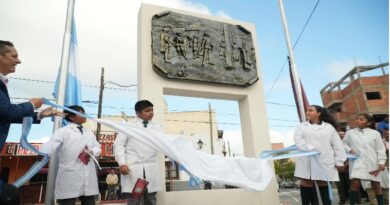 Con un acto oficial y nuevas obras artísticas, la Ciudad conmemoró su 444° aniversario