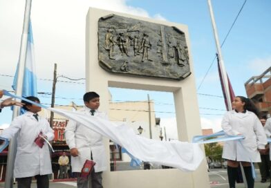 Con un acto oficial y nuevas obras artísticas, la Ciudad conmemoró su 444° aniversario