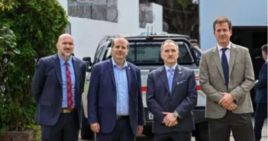 El Embajador de Estados Unidos visitó la base operativa del GOCNOA