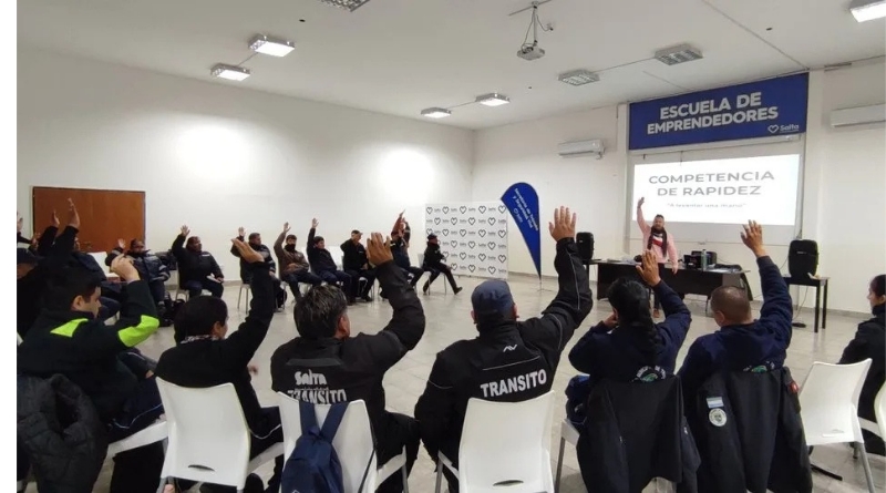 Capacitan a inspectores de Tránsito en liderazgo, prevención y gestión operativa