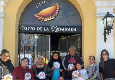 Locales del Patio de la Empanada recibieron el sello de ‘Auténtica Empanada Salteña