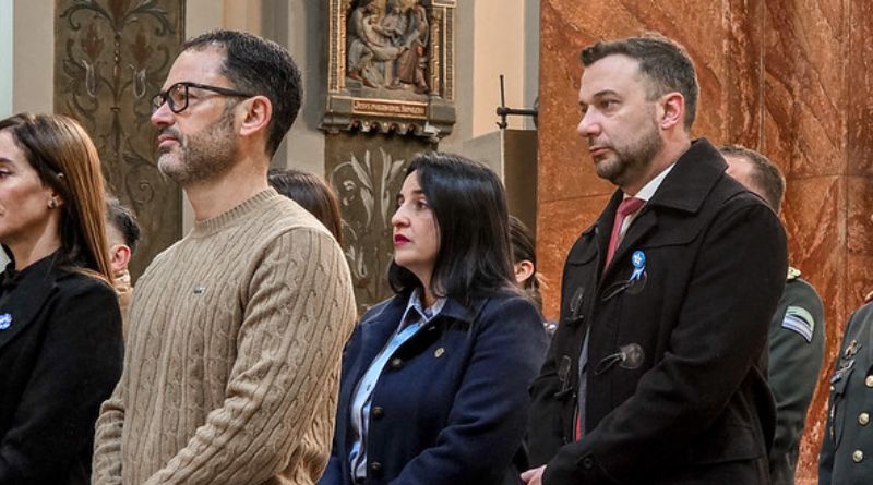 Darío Madile y concejales participaron de los actos oficiales por el 210º aniversario de la Declaración de la Independencia Nacional