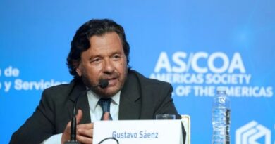 Sáenz anunció que se sumarán en septiembre a la Policía de Salta 300 nuevos agentes y una flota de 151 motos y cuatriciclos