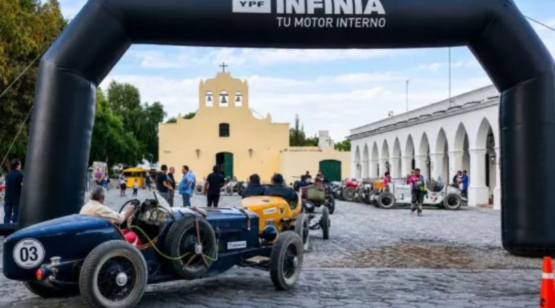 Los autos históricos del Gran Premio YPF de Baquets iniciarán su recorrido desde Salta