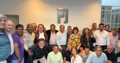 EL PRESIDENTE DEL PARTIDO JUSTICIALISTA Julio Argentino San Millán y Miembros del CONSEJO PROVINCIAL MANTUVIERON UN ENCUENTRO CON  EX INTENDENTES EN EL CAMINO DE LA REUNIFICACIÓN del PJ